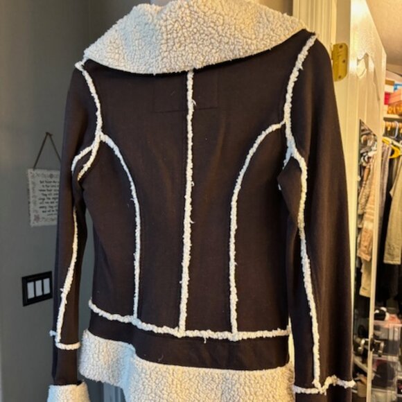 Twisted Heart Vintage Y2K Retro Chocolate Brown and Sherpa Fitted jacket, size S - Picture 3 of 6